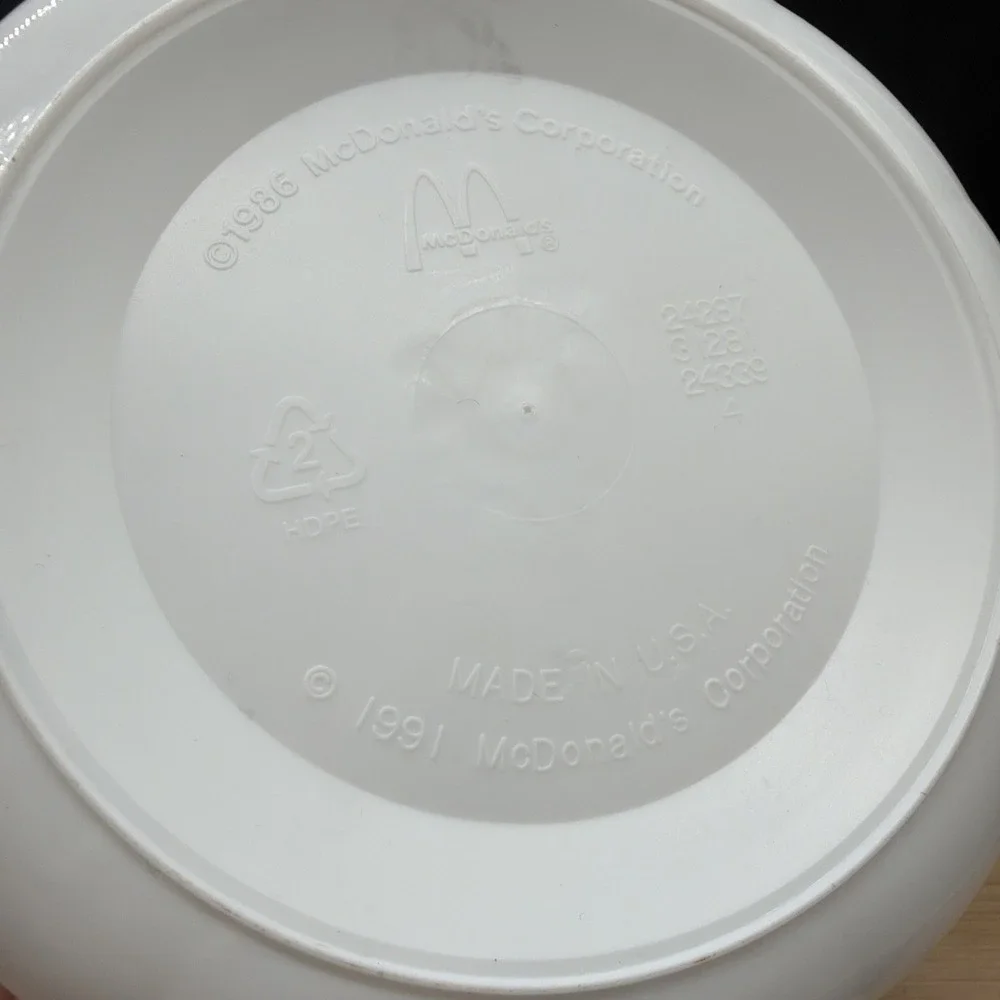 Vintage 1991 McDonald's Happy Medal Halloween Bucket - Ghost